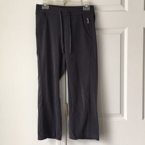 Petite gray scrub pants